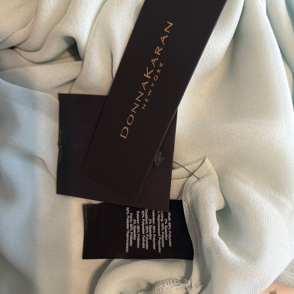 Donna Karan Green Blouse with Relaxed Tie Front - Picture 10 of 10